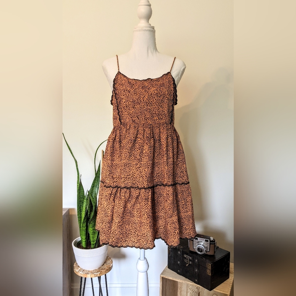 Urban Outfitters tiered giraffe print summer dress sz small